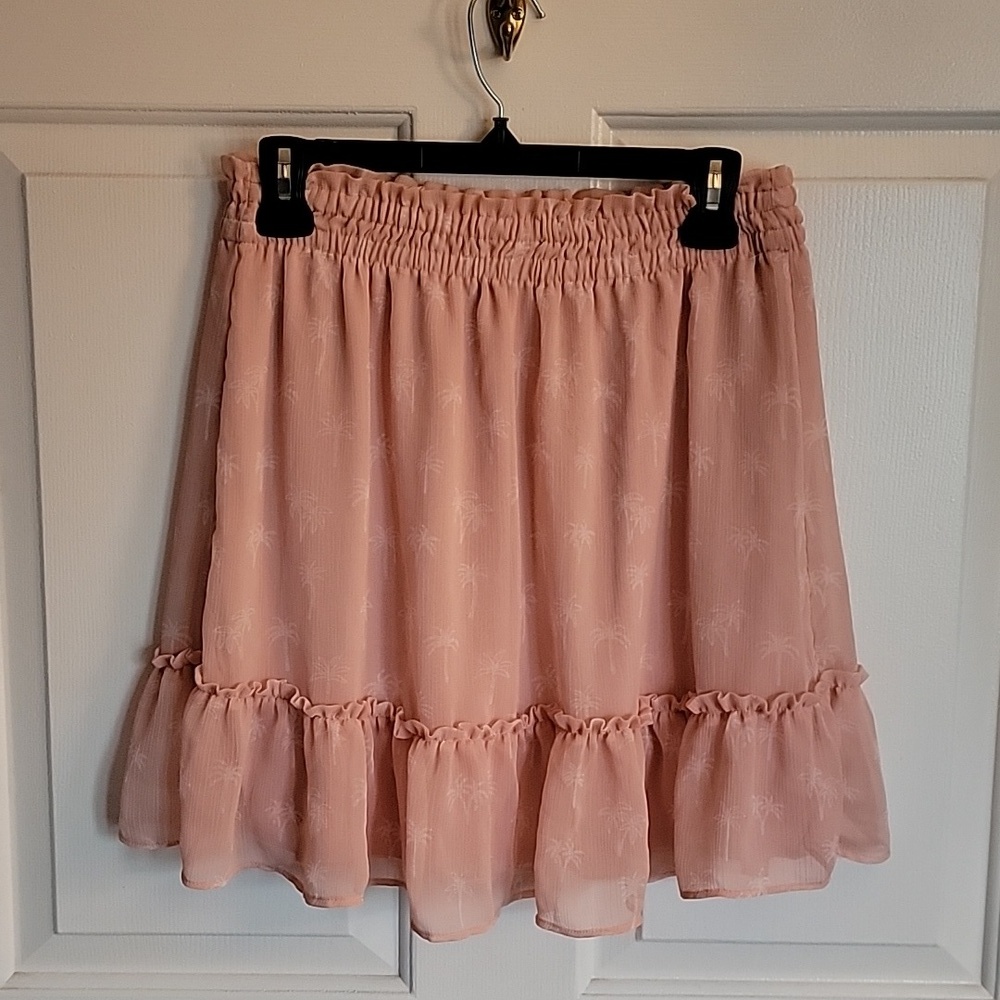 Beautiful Lauren Conrad skirt, women's large. Salmon colored. - Picture 2 of 9